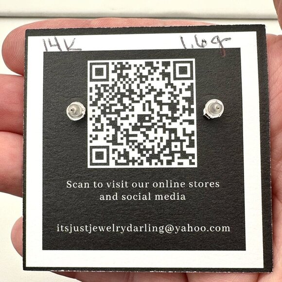 Womens Earrings 14K White Gold Cubic Zirconia Princess Cut Studs Pierced Estate - Picture 5 of 5